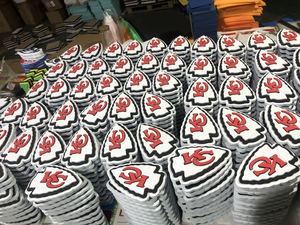 カスタムチャンピオンシップラージアワードネックレススタック3DEVAフォームビッグロゴファンタッチダウンチェーンスポーツファン用 - Product Image 4