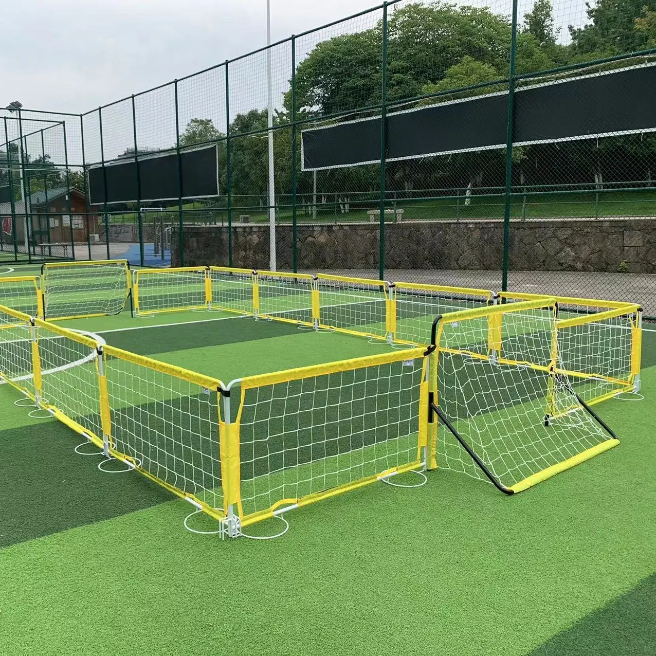 Sport all'aperto spiaggia di calcio assemblato recinzione di sicurezza di calcio che colpisce il calcio obiettivo di tiro di rete di recinzione per il campo di calcio