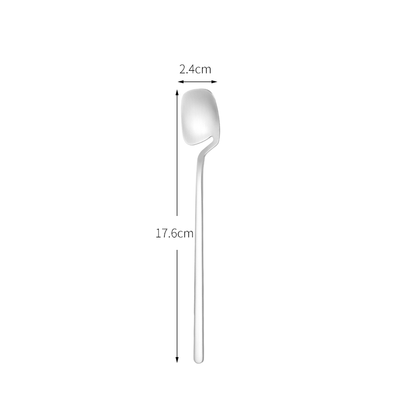 Cuillère à dessert en argent