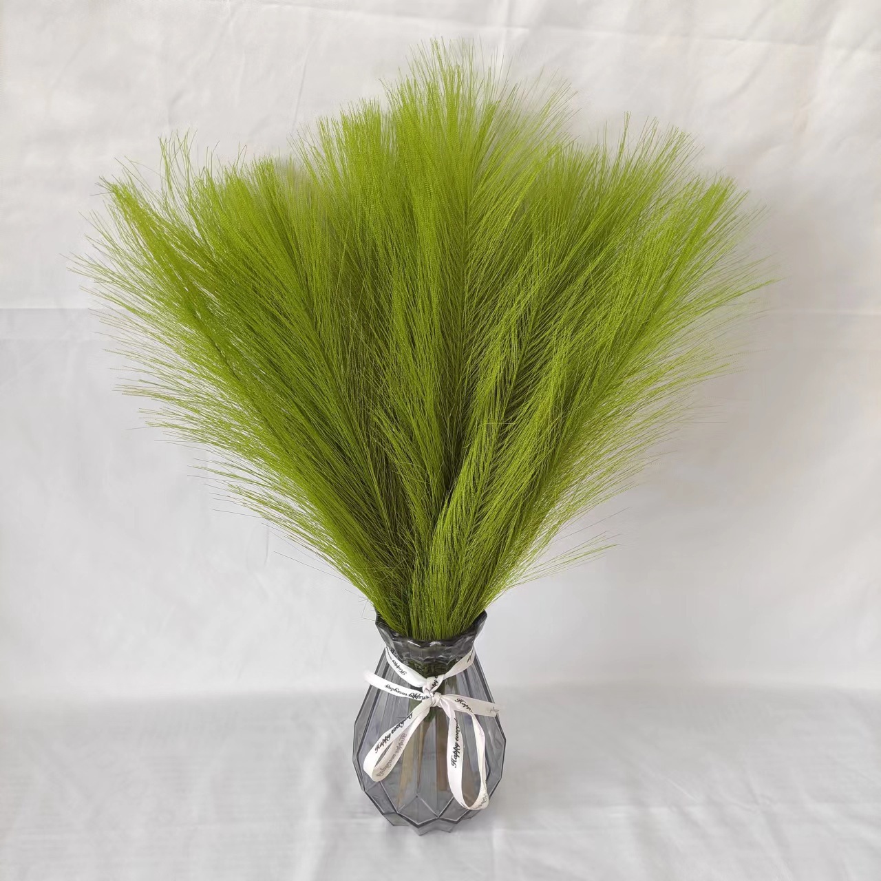 tige d'herbe verte
