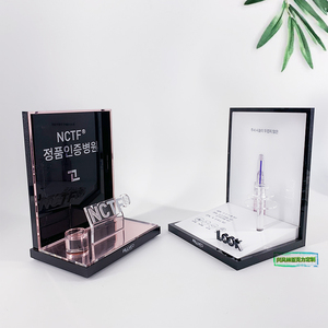 Tùy Chỉnh Thiết Kế Bán Lẻ Countertop Quảng Cáo Acrylic Mỹ Phẩm Trang Điểm Hiển Thị Đứng Mỹ Phẩm Chủ Hiển Thị Rack - Product Image 6