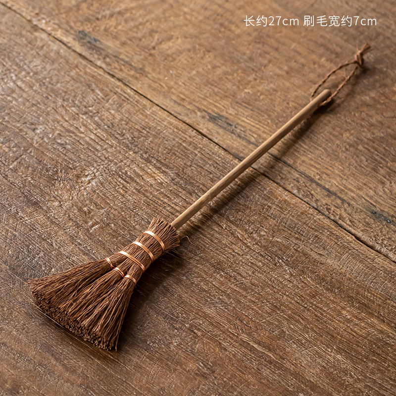 Brown Long handle small brown brush