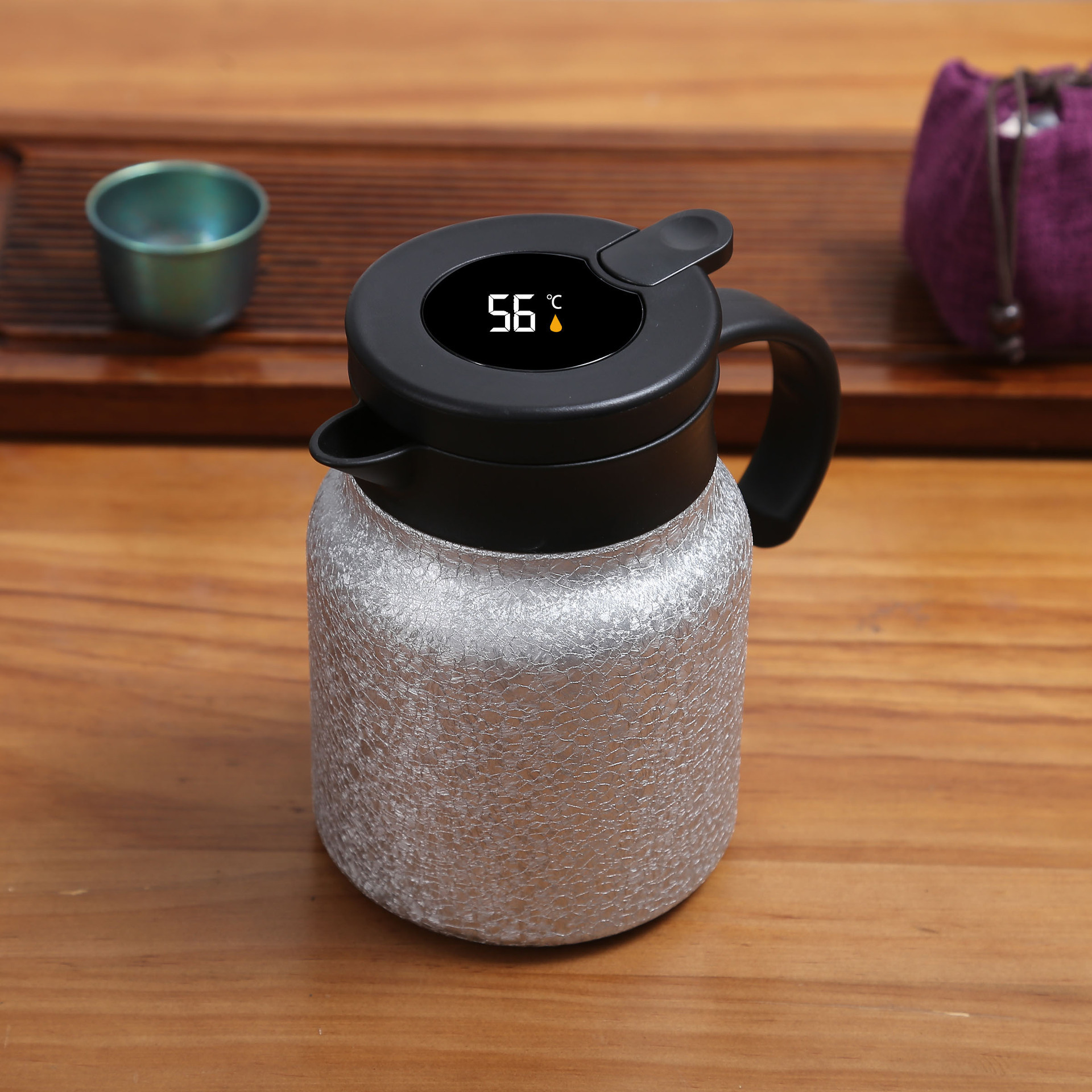 Silver smart plastic handle