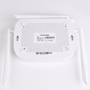 Universelles 300-Mbit/s-Modem mit Simcard 2,4 GHz 4 Antenne 3 LAN CPE-Netzwerk Starkes Signal 4G LTE Wifi-Router für den Heimgebrauch - Product Image 5