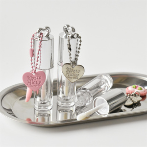 Tùy Chỉnh Son Bóng Ống 2.5Ml Có Thể Tái Chế Hình Tròn Bạc Rỗng <span class=keywords><strong>Lip</strong></span> <span class=keywords><strong>Gloss</strong></span> Container Với Tình Yêu Hình Dạng Nắp Và Mặt Dây Chuyền - Product Image 6