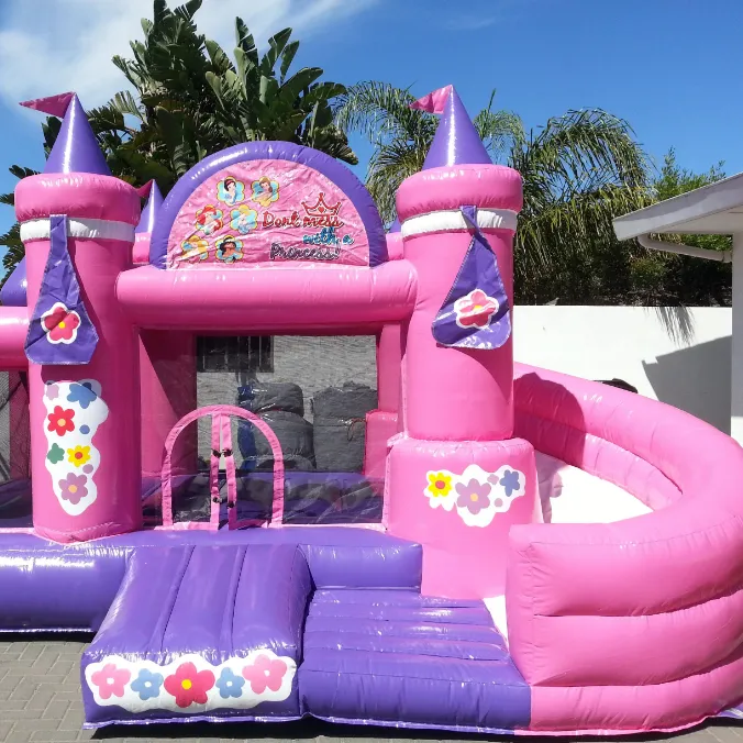 Trampolim inflável infantil pulando castelo sika veado inflável parque de diversões escalada slide