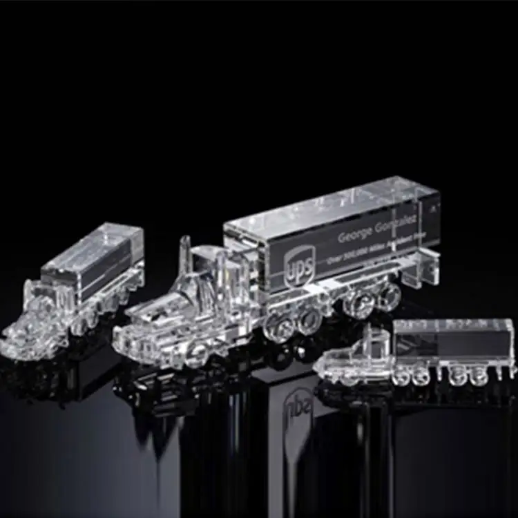 फैक्टरी सस्ते थोक सुंदर क्रिस्टल ग्लास मॉडल ट्रक उपहार ट्रॉफी K9 क्रिस्टल ग्लास सजावट