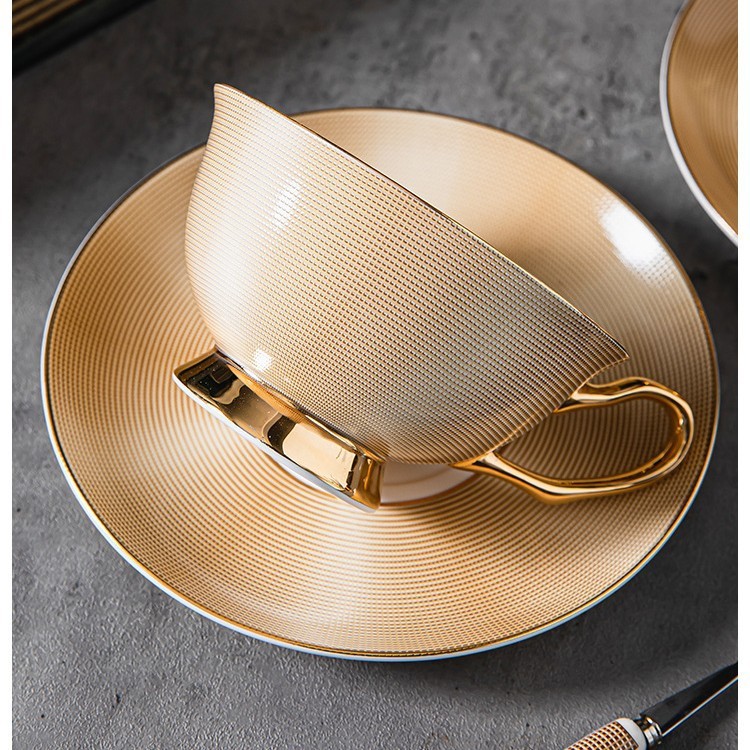 1 tasse 1 assiette 1 cuillère-paquet de vente par correspondance