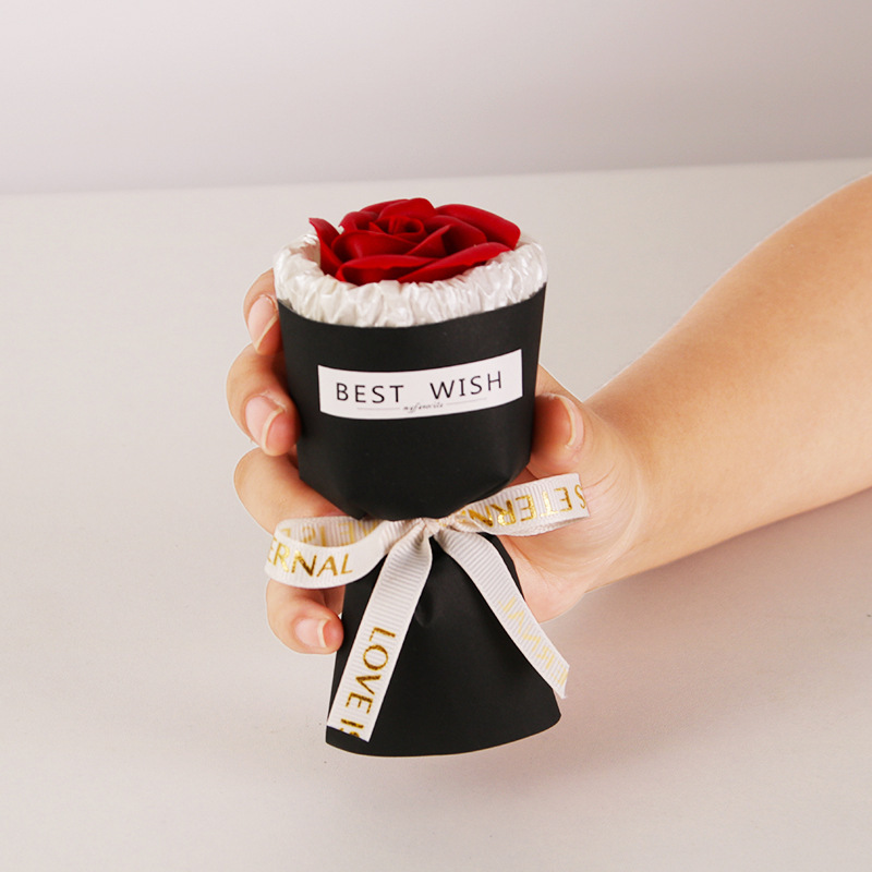 Red mini rose bouquet