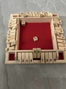 LANDER-MAN木制のボックスゲームサイコロゲーム家族楽しいボードゲーム - Product Image 3