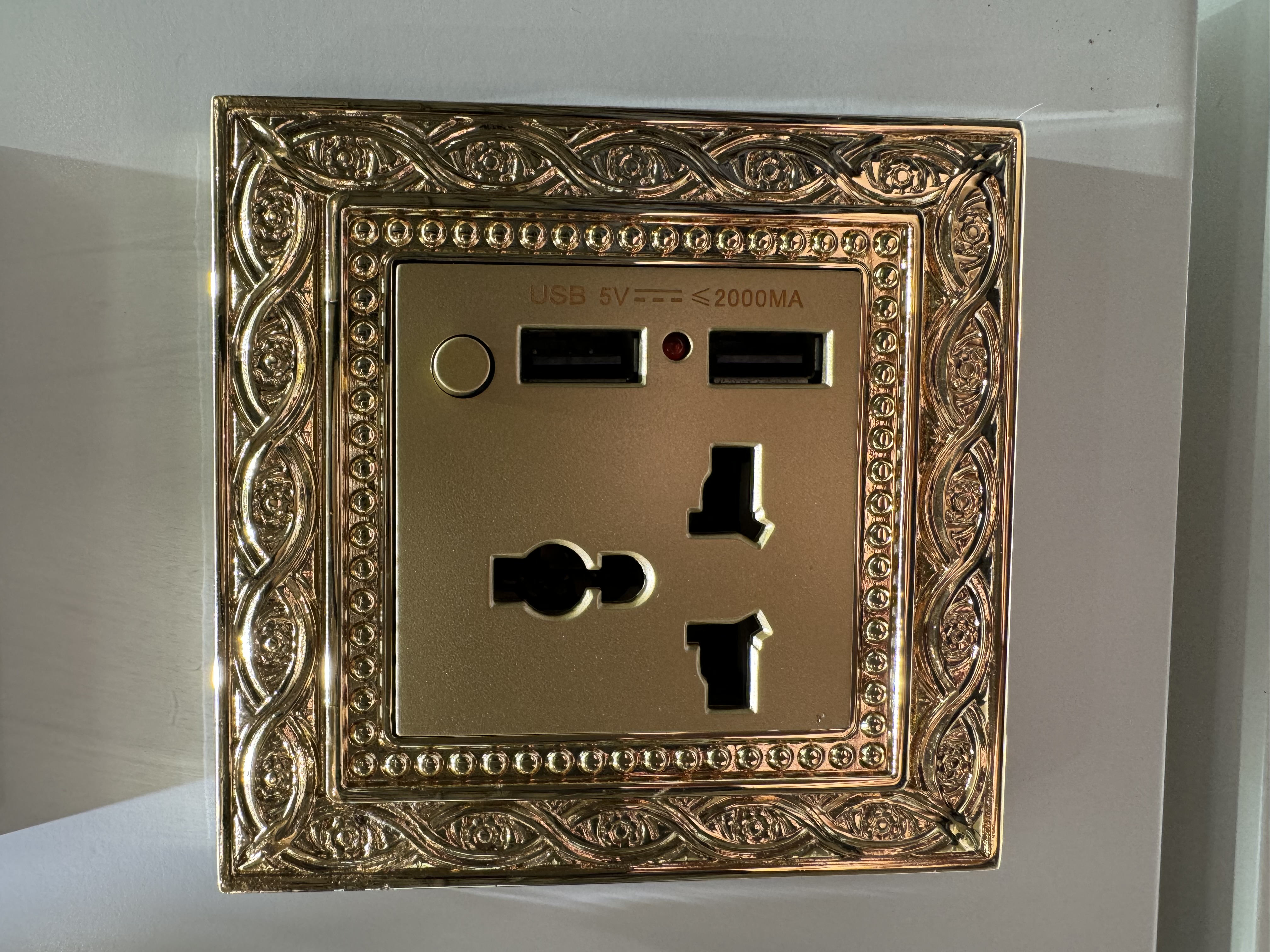 MF universal 3 hole socket with usb gold color