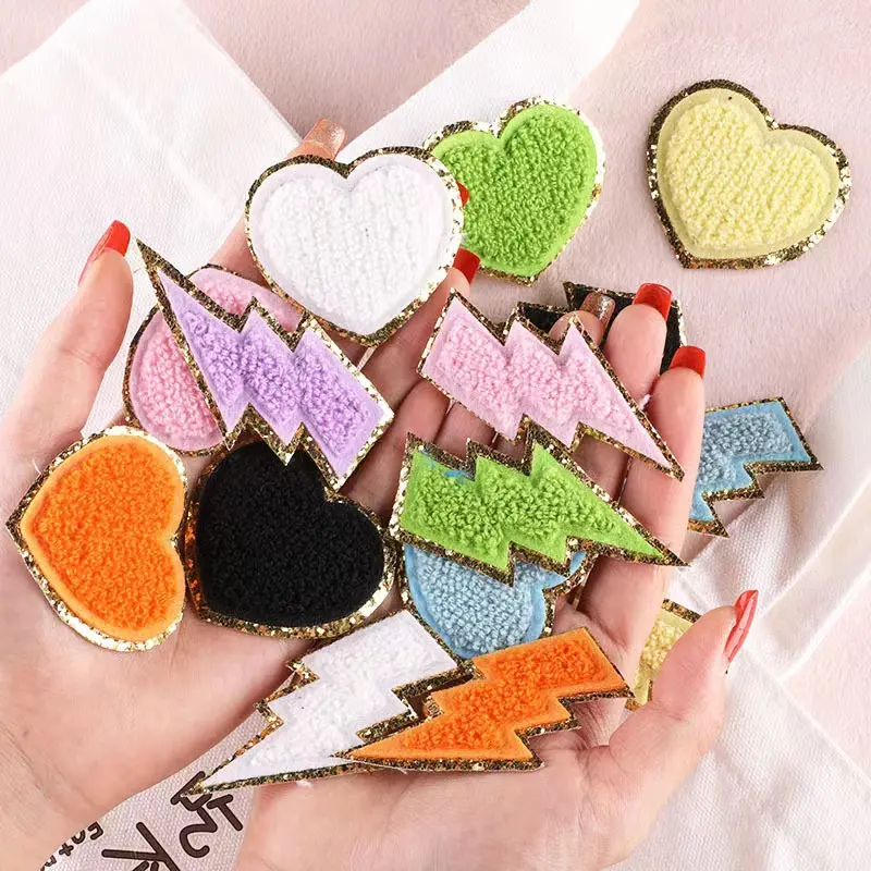 Ferro su asciugamano Patch fulmine panno ricamo paillettes cartone animato ciniglia Patch Glitter arcobaleno cuore Patch per bambini ragazza