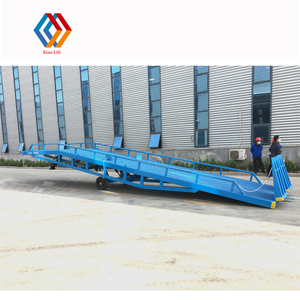 Loading 6 Ton Hydraulic Warehouse Mobile Yard Dock <span class=keywords><strong>Ramps</strong></span> For Container