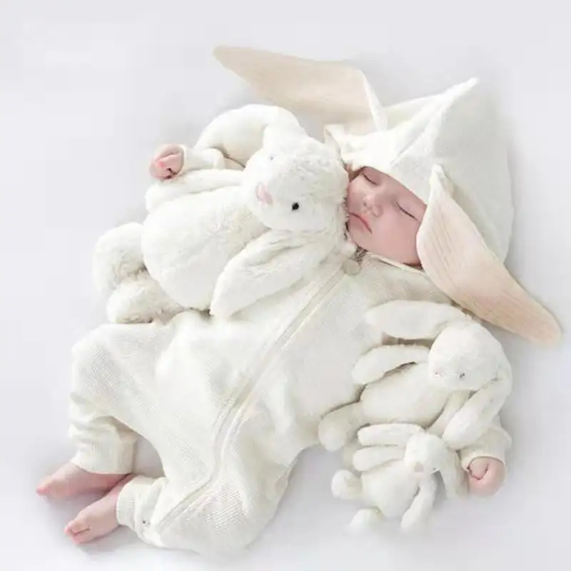 Costume de lapin mignon pour bébé, vêtement pour nourrissons, combinaison chaude à capuche