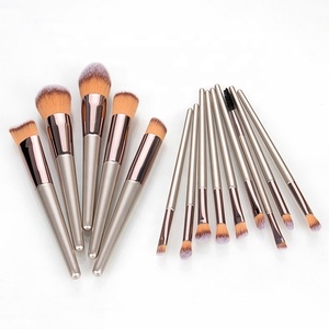 Özel etiket özel Logo vakıf toz fırçalar 1 4 10 14 18 20 adet ahşap saplı yüz şampanya kozmetik fırça yapmak için - Product Image 4