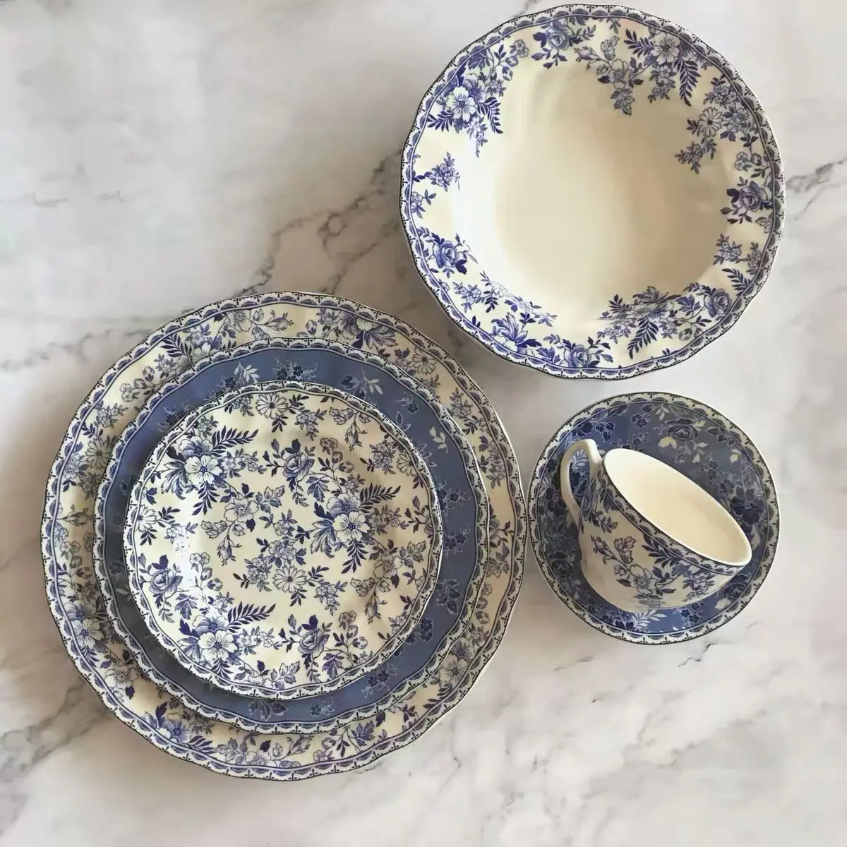 Stoviglie in porcellana retrò blu e bianche set di piatti per la cena in ceramica del ristorante occidentale di lusso