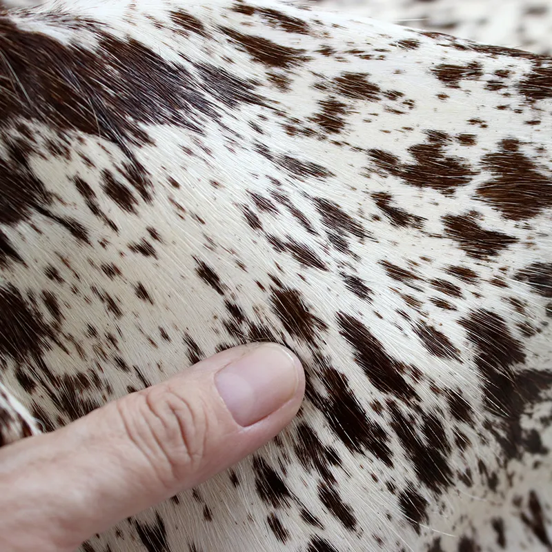 Op Maat Gemaakte Echte Koeienhuid Dierlijk Leer Bruin En Wit Koeienhuid Bont