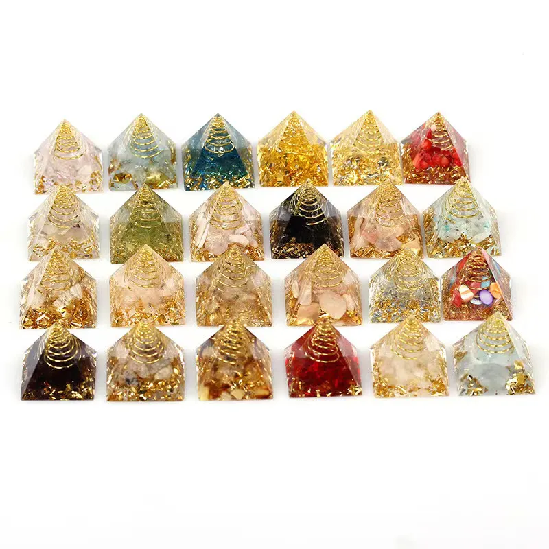 Vente en gros de pierres précieuses naturelles spirituelles, pyramide en résine, chakra, pierre de cristal, pyramide en résine Reiki pour la méditation énergétique