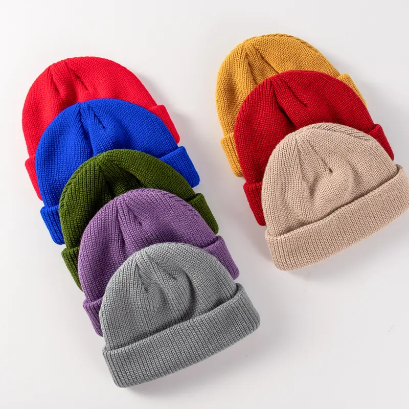 Özel logo özel etiket el örgü şapkalar yeni marka düz bere kış şapka kadınlar için