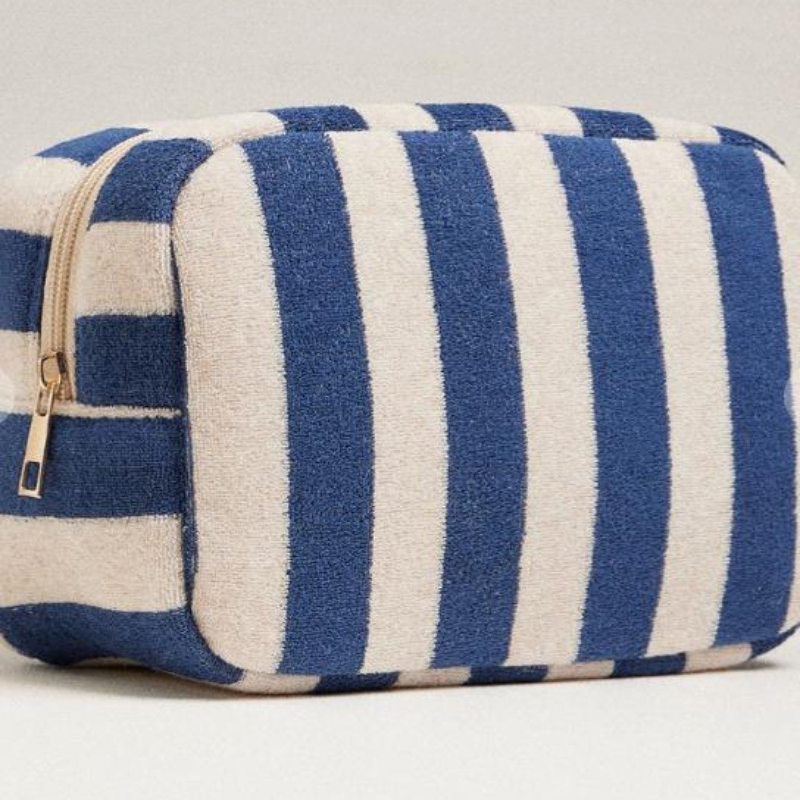 Rayé bleu profond et blanc