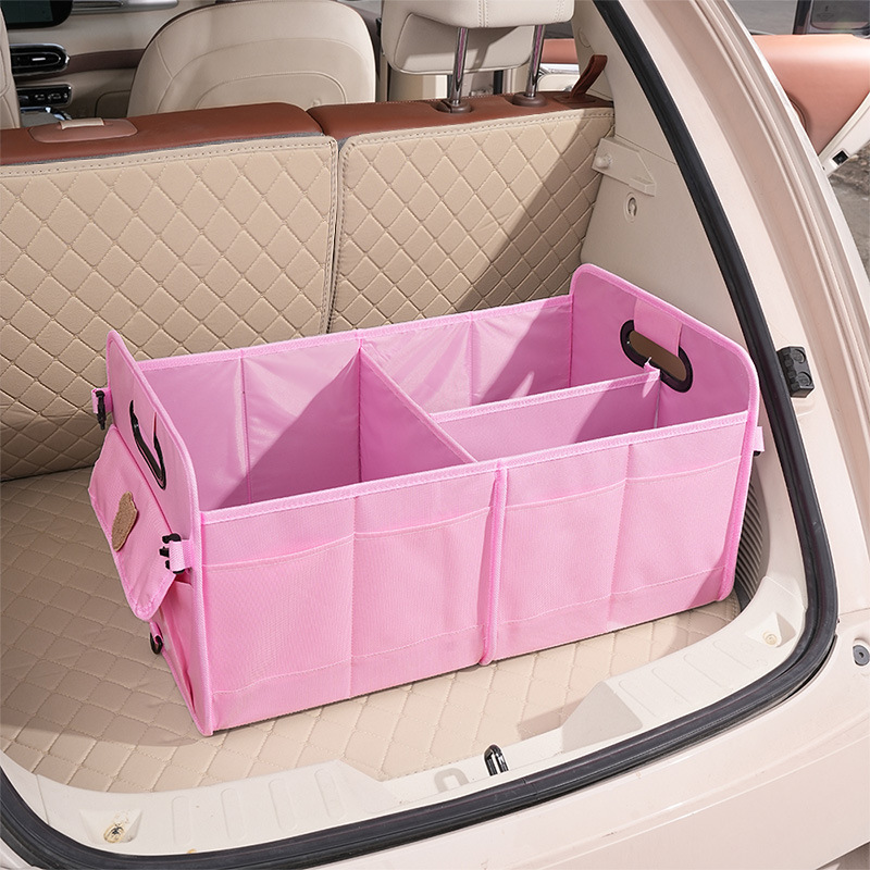 Autocollant tête d'ours rose sur sac de rangement de coffre