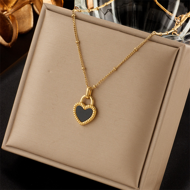 Gold-N1746