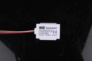 CE ROHS体积小、易于安装的12V 24V LED智能触摸开关浴室镜触摸传感器开关 - Product Image 5
