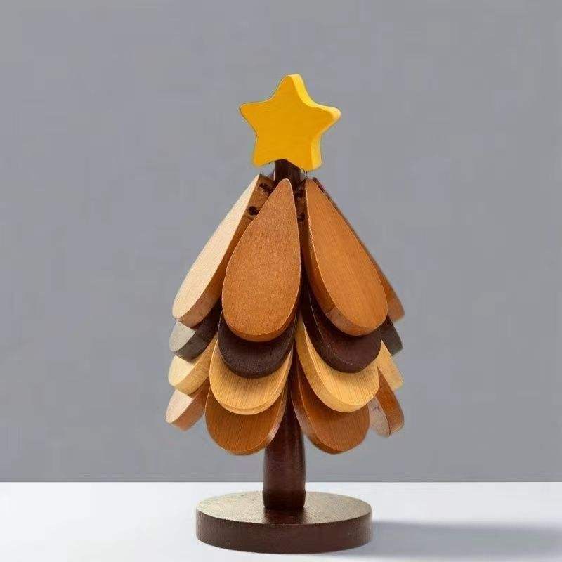 arbre jaune à quatre pièces