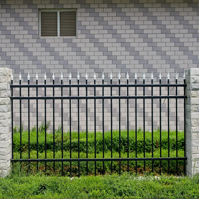 Black Decorative Garden Fence Outdoor Steel e Plastic Landscape Wire Fence Folding Iron Gate para Segurança Baixa Manutenção