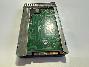 5563631-a VSP 7.6TB 6G SAS 2.5 Ổ đĩa cứng DKC-F910I-7R6RVM - Product Image 4