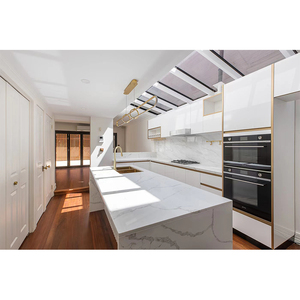 Một Nghiên Cứu Trường Hợp Của Dự Án Nhà Ở Ở Sydney Úc Trắng Shaker Tủ Bếp Với Vàng Xử Lý Và Phòng Tắm Vanity Trắng - Product Image 3