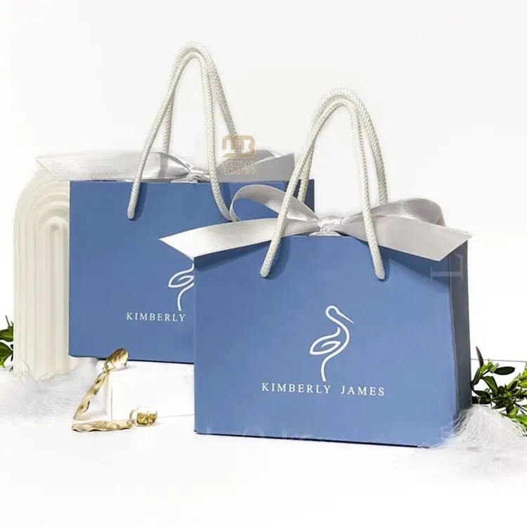 Logotipo personalizado pequeno luxo laminação brilhante branco azul marinho, bolsa de papel, lembrança casamento, goodies, presente de papel de graças com arco