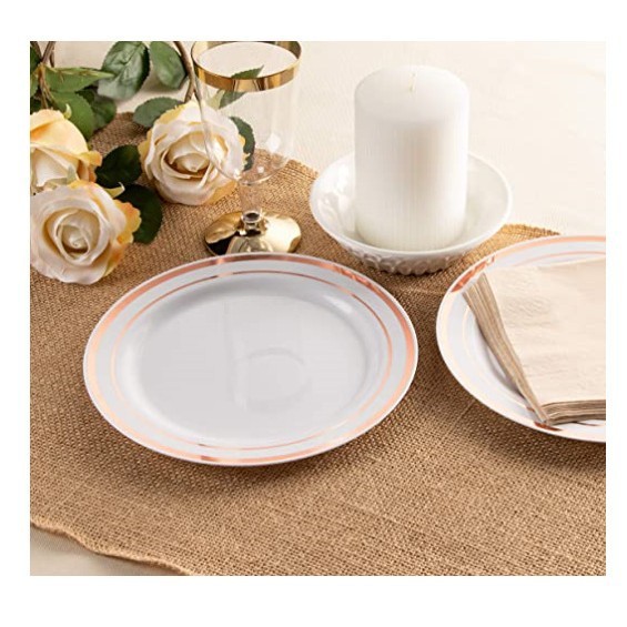 Plato de 15 cm (6 pulgadas) con borde dorado rosa.
