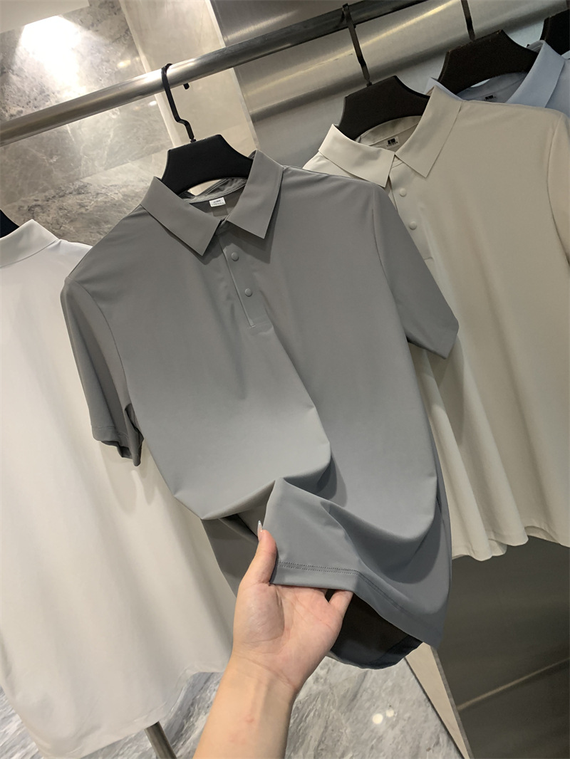 สีเทาเข้ม