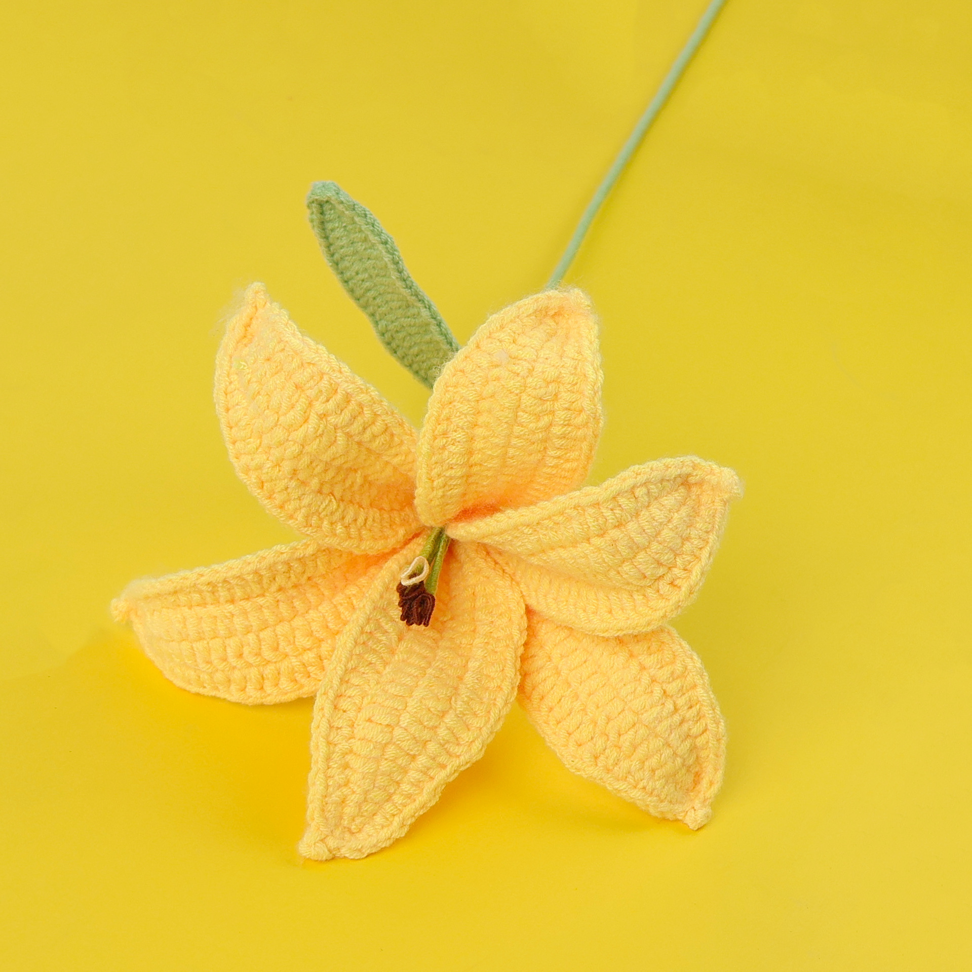 Rama de lirio terminada - amarillo