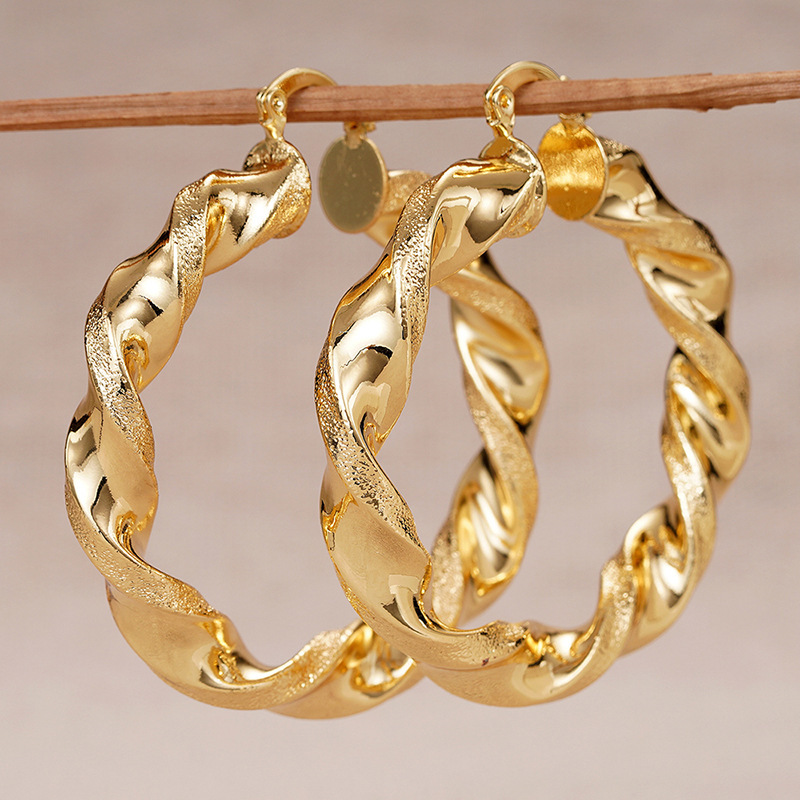 E4443 yellow gold