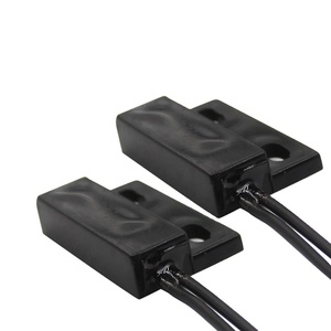 Interruptor de láminas de plástico Sensor magnético NO NC Interruptores de sensor de proximidad rectangulares para contactos de puertas y ventanas - Product Image 5