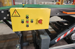 <strong>Automatic</strong> Electric Trailer Van Truck Container Car <strong>Loading</strong> and <strong>Unloading</strong> Conveyor with CE Certification - Product Image 3