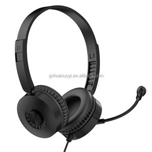 Sistema de llamadas Auriculares Tipo C Enchufe Profesional Auriculares de 7,1 canales, adecuados para computadoras y teléfonos con micrófono - Product Image 1
