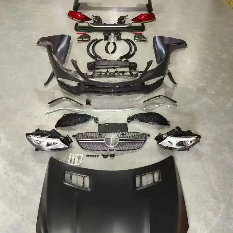 GLE W166 AMG 63 bodykit 바디 키트로 업그레이드 메르세데스 벤츠 ML 클래스 W166 자동차 바디 부품 2015-2018 용 램프로 2012-2015 세트