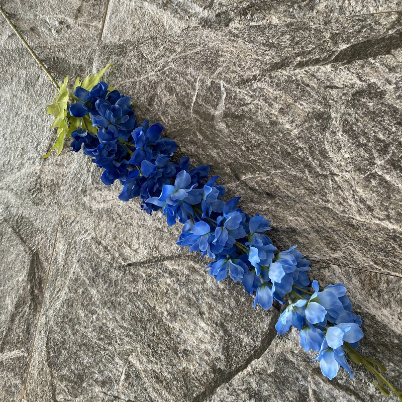 Blu reale