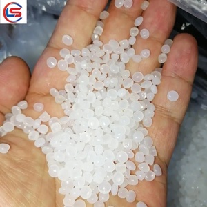 Geri dönüşümlü kauçuk parçacıklar <span class=keywords><strong>EPDM</strong></span> kauçuk granüller döşeme anaokulu oyun alanı emniyet matı yüzey kat elastik spor zemin
