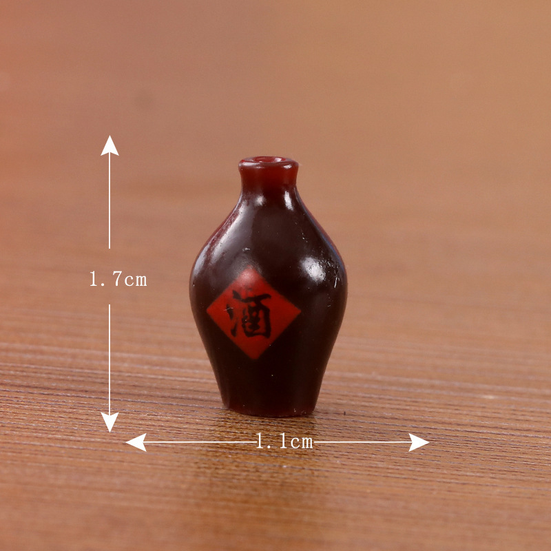 Petite bouteille de vin colorée n° 10