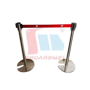 U Typ Stahl Schwarz <span class=keywords><strong>Queue</strong></span> Line Divider Pole Tape <span class=keywords><strong>Queue</strong></span> Barrier Einziehbarer Riemen Pfosten Rungen Isolation riemen zur Kontrolle der Menschen menge - Product Image 3