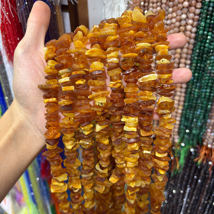 15 grosses éclats d'ambre de 4 à 15 mm