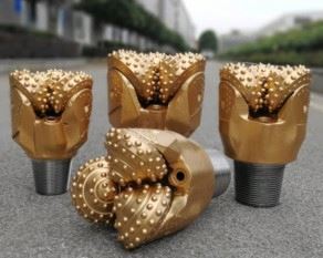 中国制造9英寸TCI Tricone Smith插入硬质合金钻具，用于采矿锻造钻头，专为越南设计