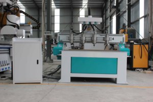 M-SHINE automatischer Werkzeug wechsel 1325-4 3-Achsen-Holz-CNC-Router Atc 3d Carving Furniture Making Machine zum Verkauf - Product Image 3