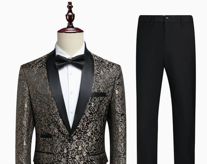 เสื้อสีน้ำตาล+กางเกงสีดำ