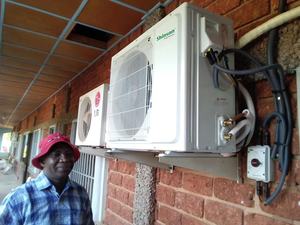 Off Grid 24000BTU năng lượng mặt trời điều hòa không khí treo tường chia loại biến tần 1.5p năng lượng mặt trời điều hòa không khí mà không cần Bảng điều khiển - Product Image 5