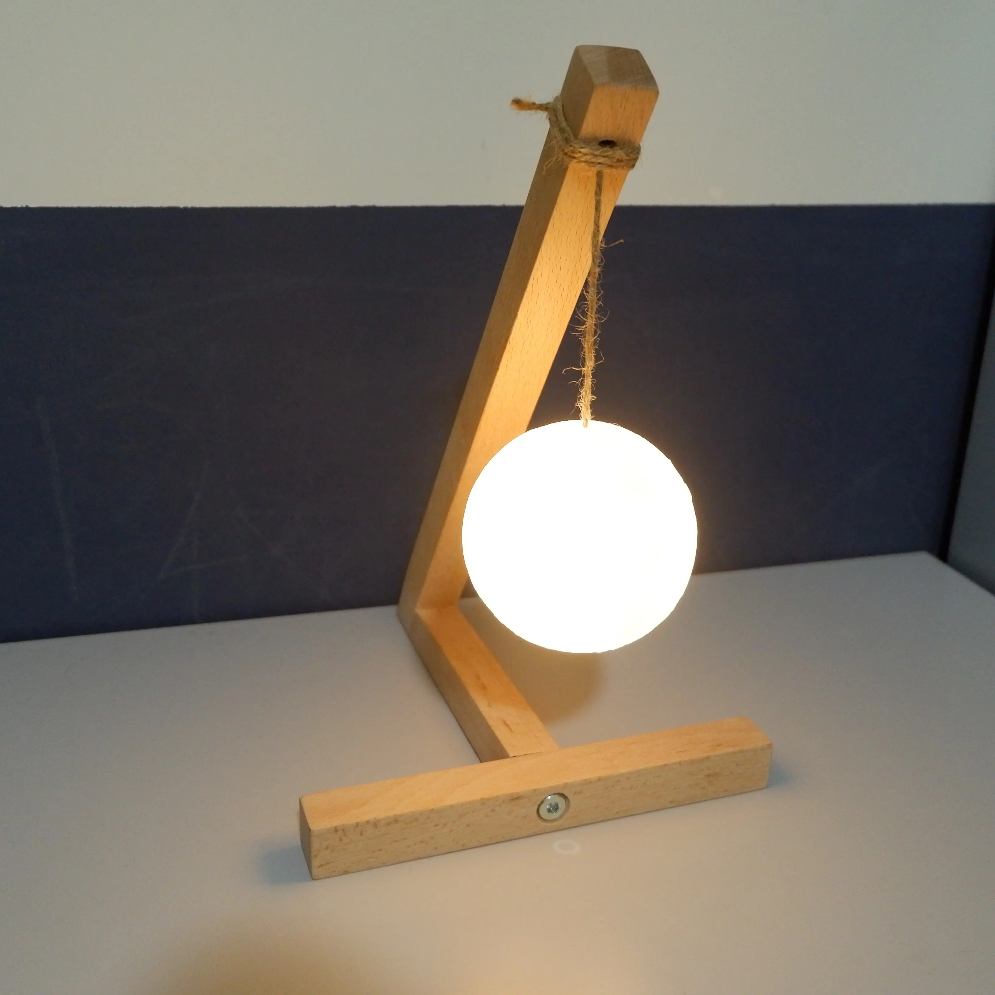 Luces LED de noche con estructura desmontable, lámpara de Luna 3D con batería de 8cm, soporte de madera de haya, cabecera de Luna